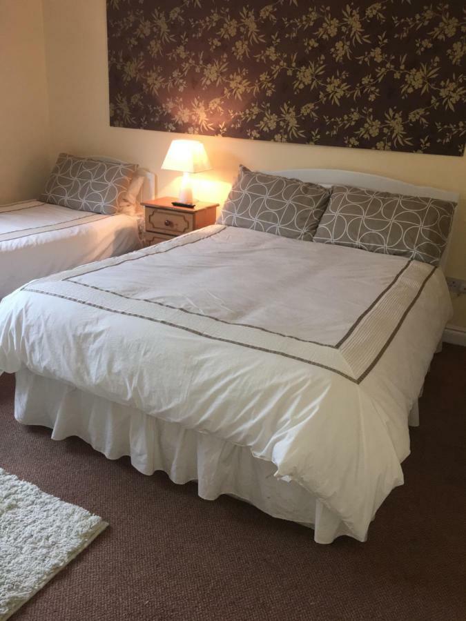 Ceol Na Mara Bed & Breakfast Westport Exterior photo